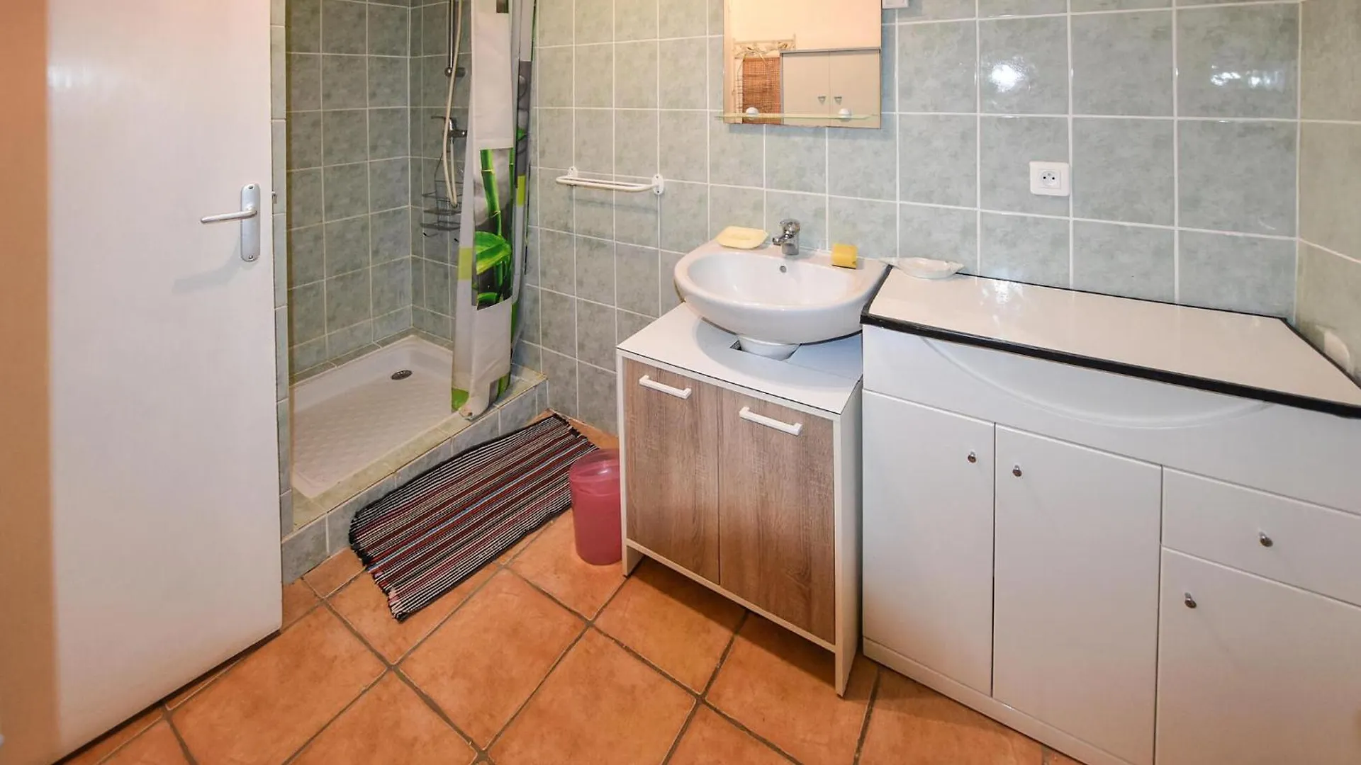 4 Bedroom Awesome Home In Vaison-La-Romaine 0*,  France