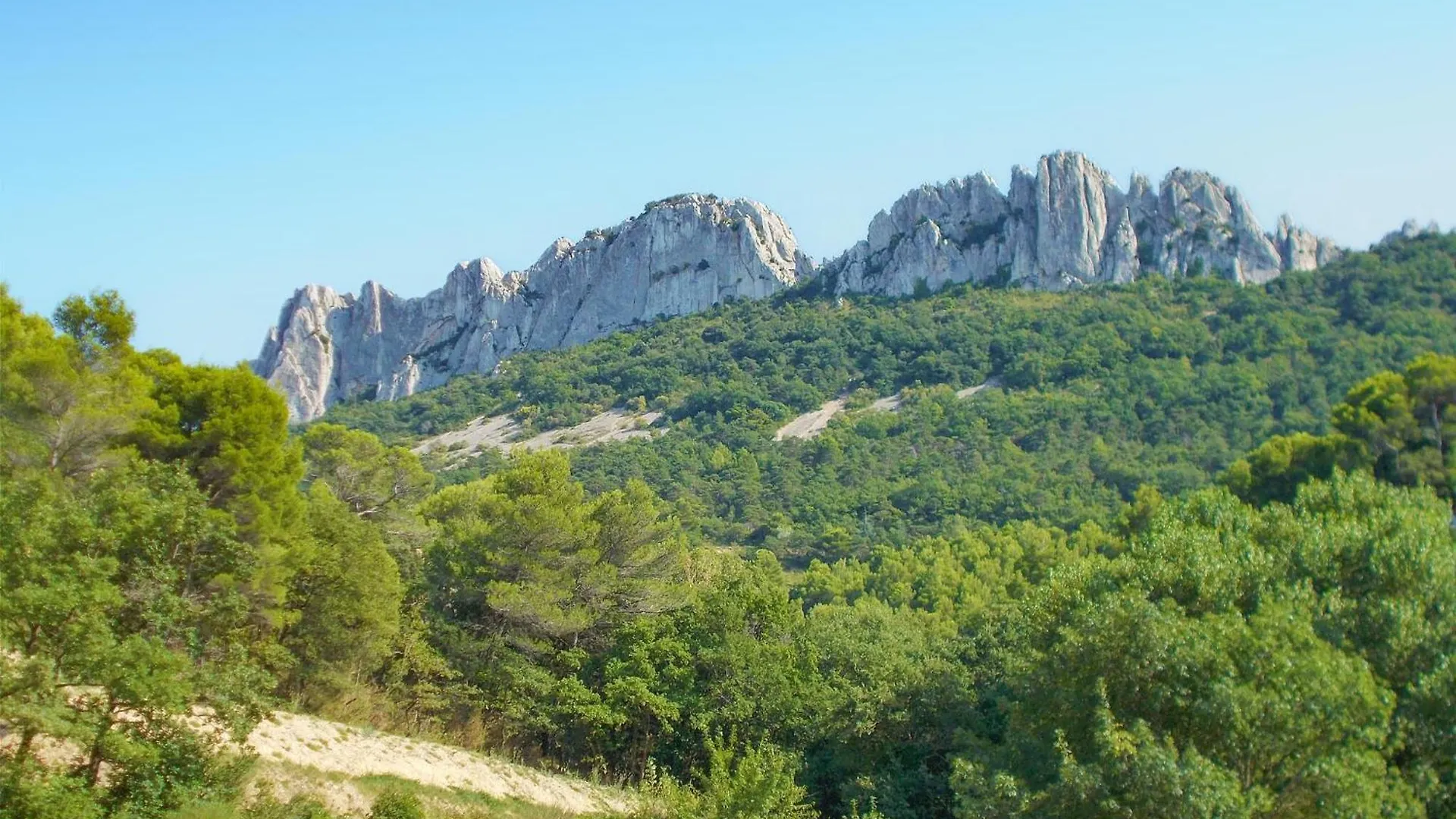 4 Bedroom Awesome Home In Vaison-La-Romaine France